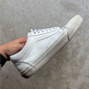 Old Skool Low Top white leather